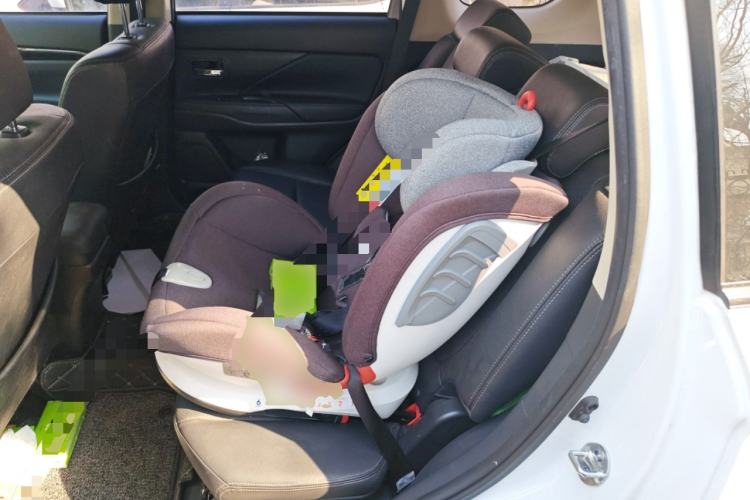 Used Mitsubishi Outlander 2018 2.0L Two-Wheel Drive Glory Edition 5 Seats