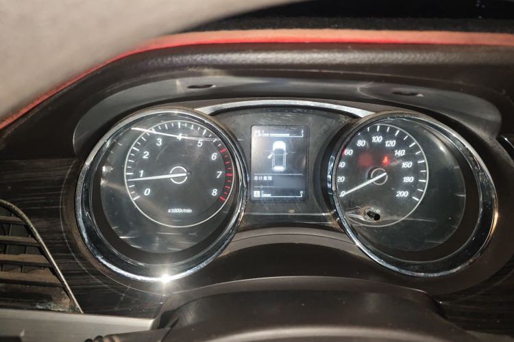 Used Baojun 730 2016 1.5T Manual Comfort Version 7 Seats