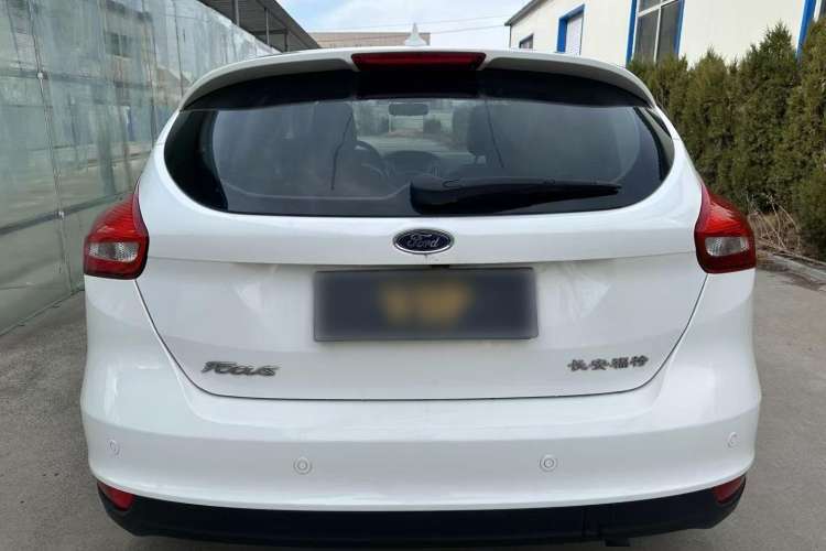 Used Ford Focus 2018 Hatchback Classic 1.6L Automatic Trendy SmartDrive Edition