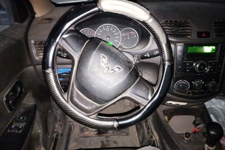 Used Wuling Hongguang 2018 1.5L Classic S Base Model Steering Wheel