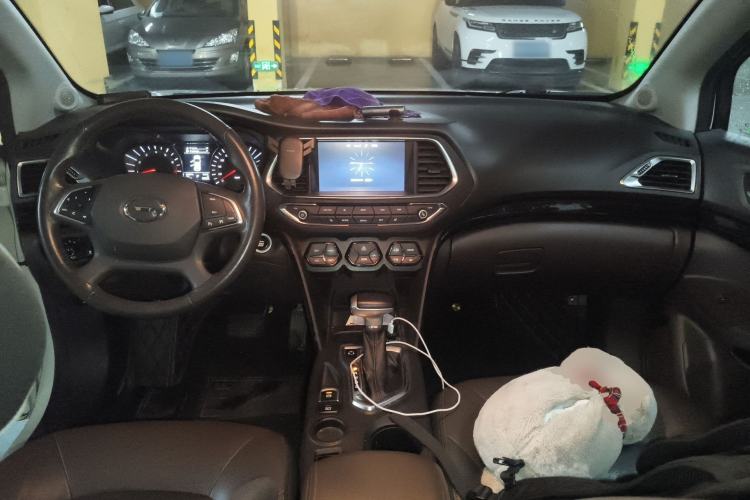 Used GAC Trumpchi GS4 2016 235T G-DCT Luxury Edition Center Console