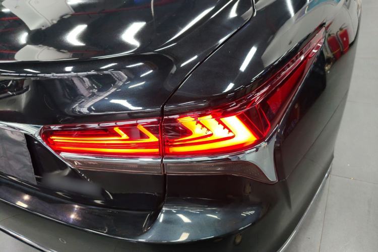 Used Lexus LS 2018 500h Premier Edition China V Standard
