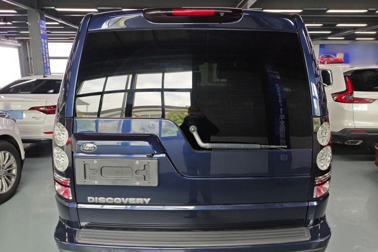 Used Land Rover Discovery 2016 3.0 SC Obsidian Black Heritage Edition SE
