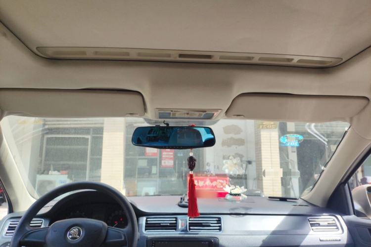 Used Skoda Rapid 2013 1.6L Automatic Smart Selection Model