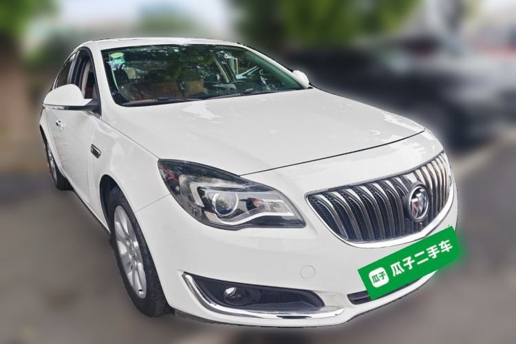 Used Buick Regal 2015 1.6T Elite Tech Model Front Right 45 Deg