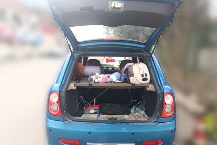 Used Lifan Auto 320 2011 Snow Edition 1.3L Comfort Model Trunk