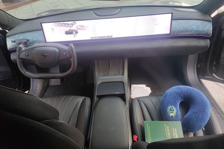 Used Jiyue 07 2024 Standard Edition Center Console