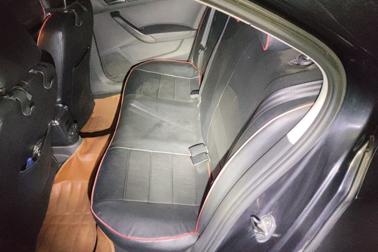 Used Volkswagen Santana 2013 1.4L Manual Fashion Edition
