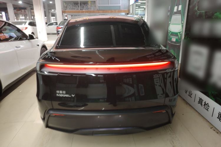 Used Tesla Model Y 2025 Rear-Wheel-Drive Version Rear