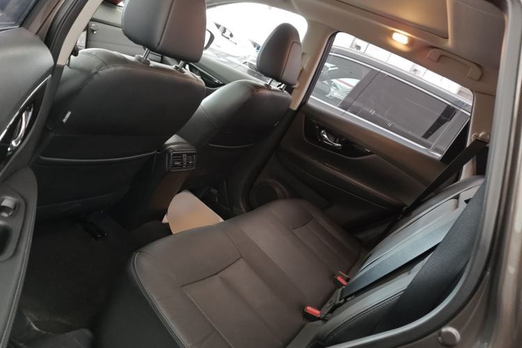 Used Nissan X-Trail 2019 2.0L CVT Smart Connect Comfort Edition 2WD
