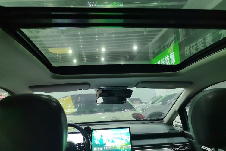 Used AION Y 2023 Plus 510 Smart Edition Headliner