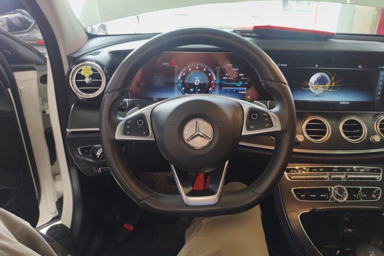 Used Mercedes-Benz E-Class 2018 Restyled E 300 L Sporty and Stylish Edition Steering Wheel