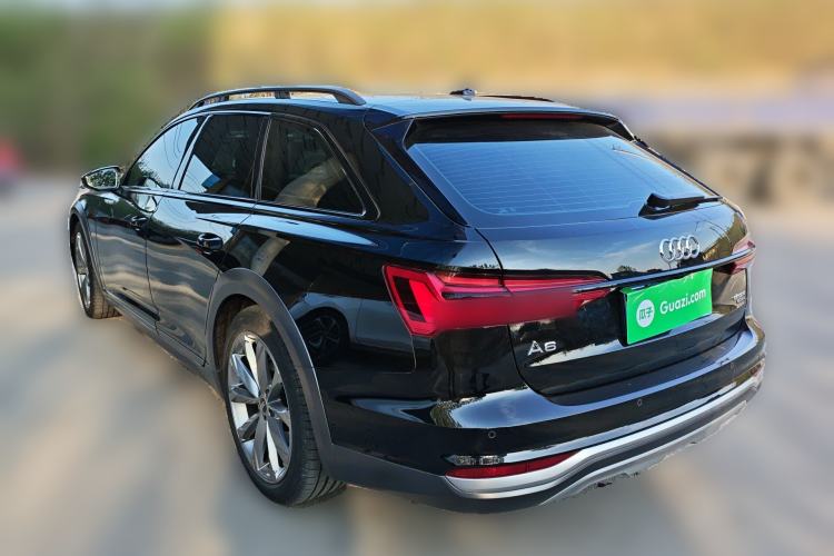 Used Audi A6 2024 allroad quattro 55 TFSI Prestige Off-Road Model