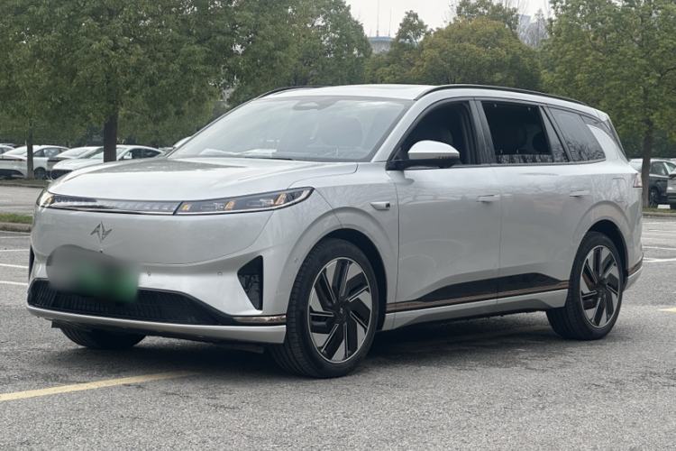 Used Dongfeng eπ eπ008 2024 210Max Range-Extended Version 6 Seats
