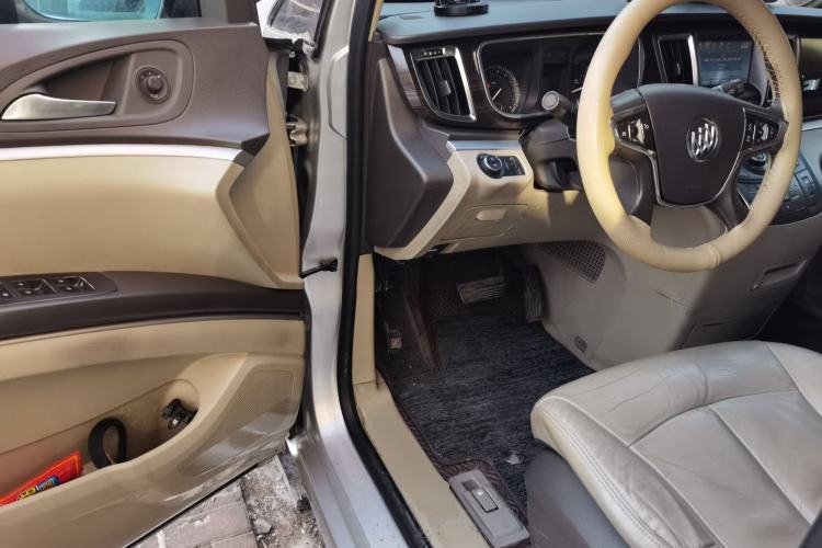 Used Buick GL8 2013 3.0L GT Luxury Business Haoya Edition