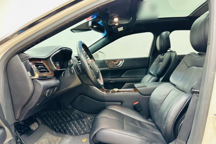 Used Lincoln Continental 2018 2.0T Two-Wheel Drive Deluxe Edition
