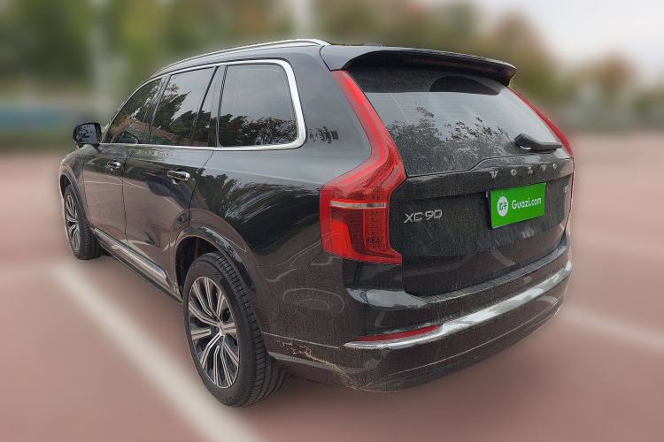 Used Volvo XC90 2023 B5 SmartDrive Luxury Edition 5 Seats Rear Left 45 Deg