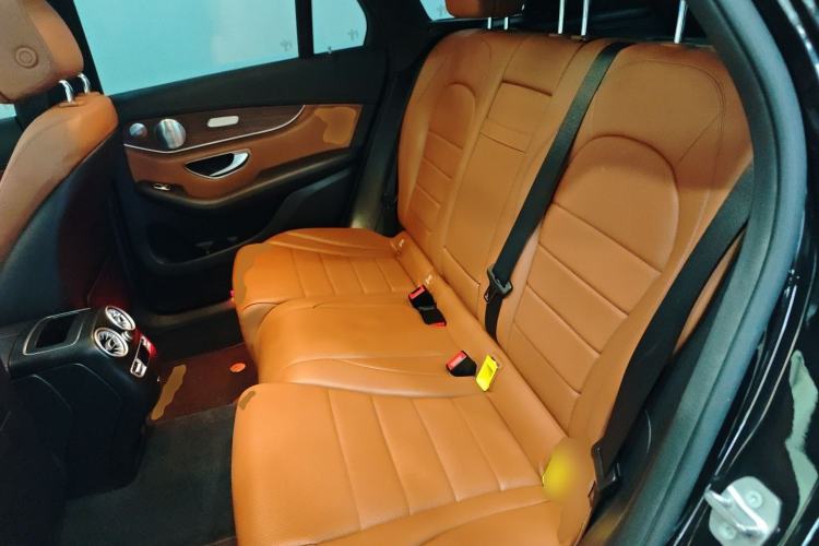 Used Mercedes-Benz GLC 2020 GLC 300 L 4MATIC Luxury Model Left Rear Seat