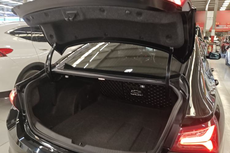 Used Chevrolet Malibu XL 2021 Redline 550T Automatic Sharp Edition
