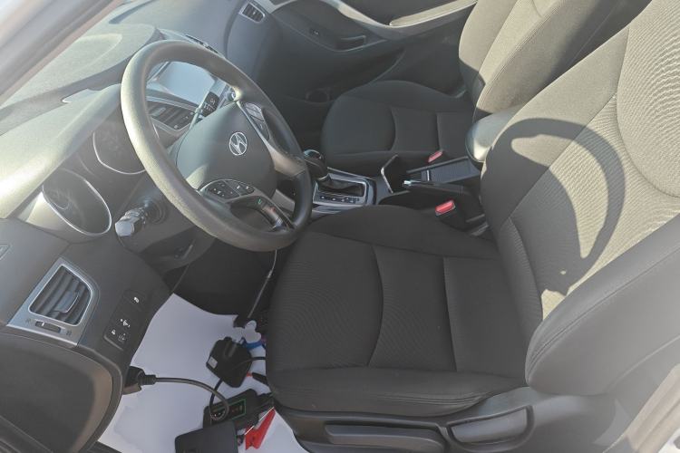 Used Hyundai Elantra (5th Generation / Langdong) 2016 1.6L Automatic Prestige Model