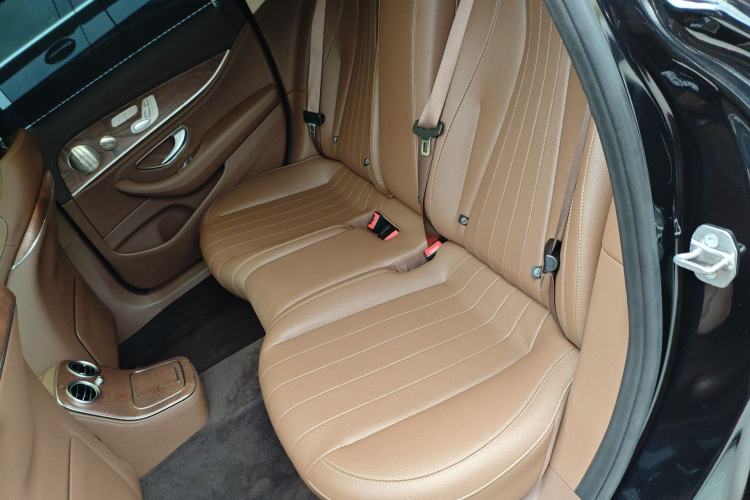 Used Mercedes-Benz E-Class 2022 Revised Version E 300 L Luxury Edition Left Rear Seat