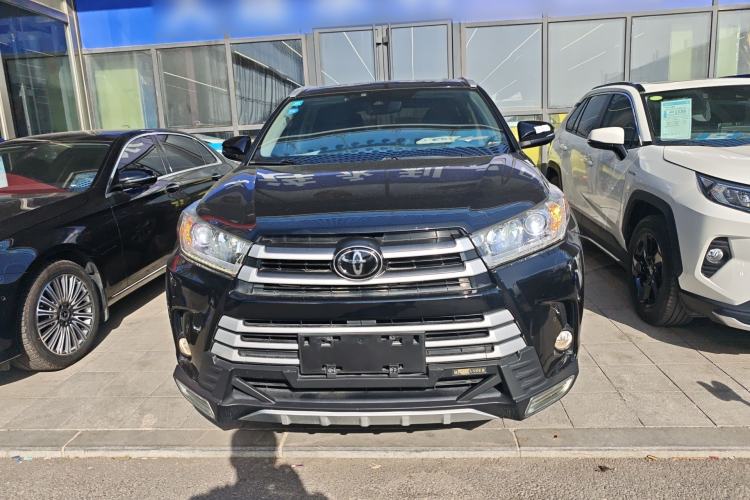 Used Toyota Highlander 2018 2.0T Four-Wheel Drive Luxury Edition 7 Seats China V Emission Standard