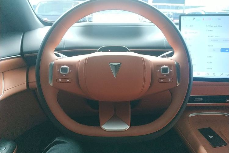 Used Deepal S07 2025 215Max Deep Blue Intelligent Driving AD PRO Range-Extended Version
