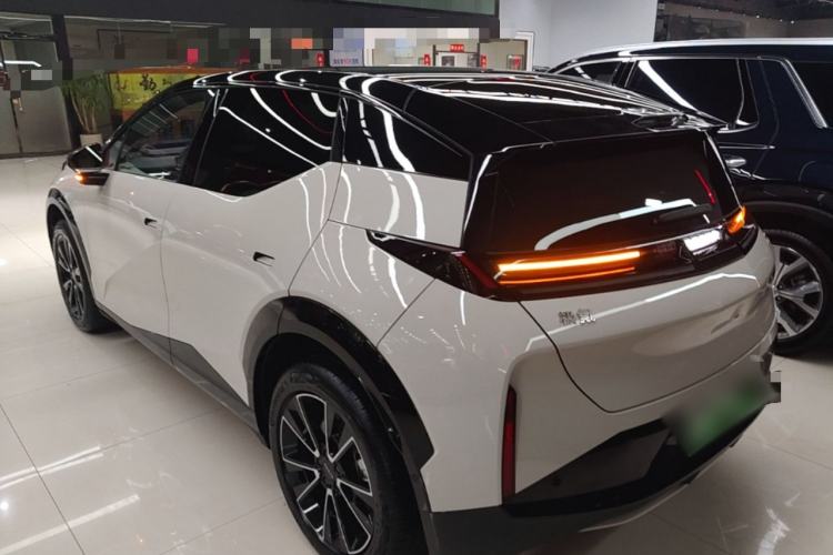 Used Zeekr X 2025 5-Seater Long-Range Version Rear Left 45 Deg