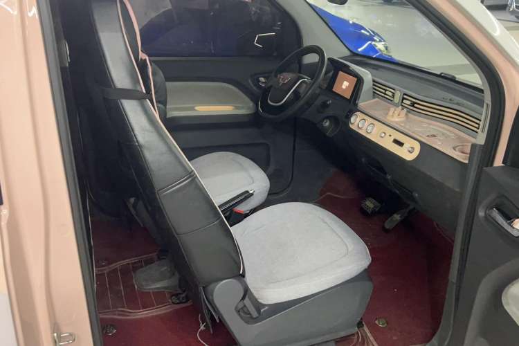 Used Wuling Hongguang MINIEV 2021 Macaron Premium Model – Lithium Iron Phosphate