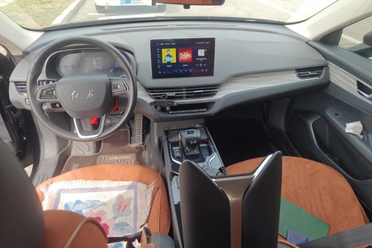 Used Hongqi E-QM5 2023 560km PLUS Center Console