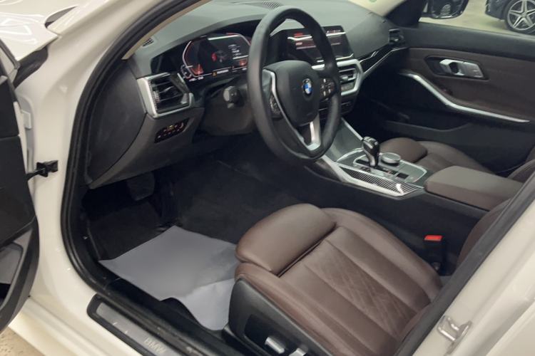 Used BMW 3 Series 2022 320i Sport Package
