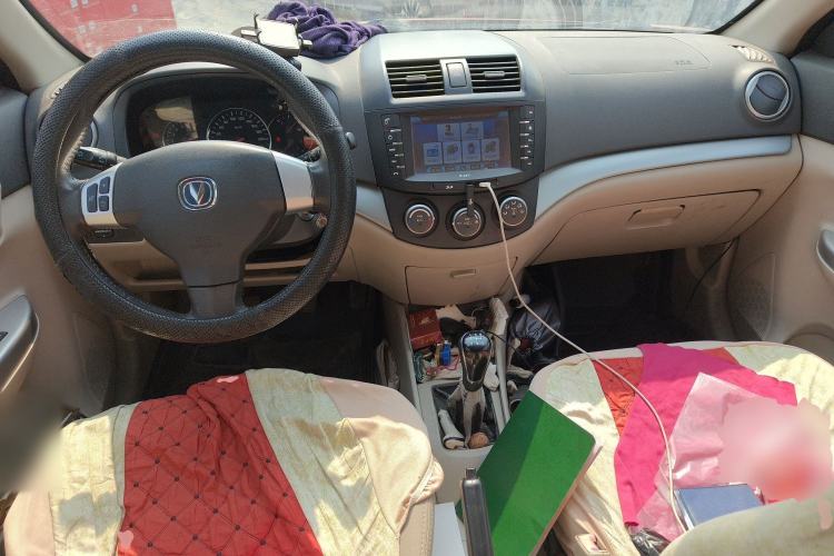 Used CHANGAN Alsvin V5 2012 1.5L Manual Sport Version China V Standard Center Console
