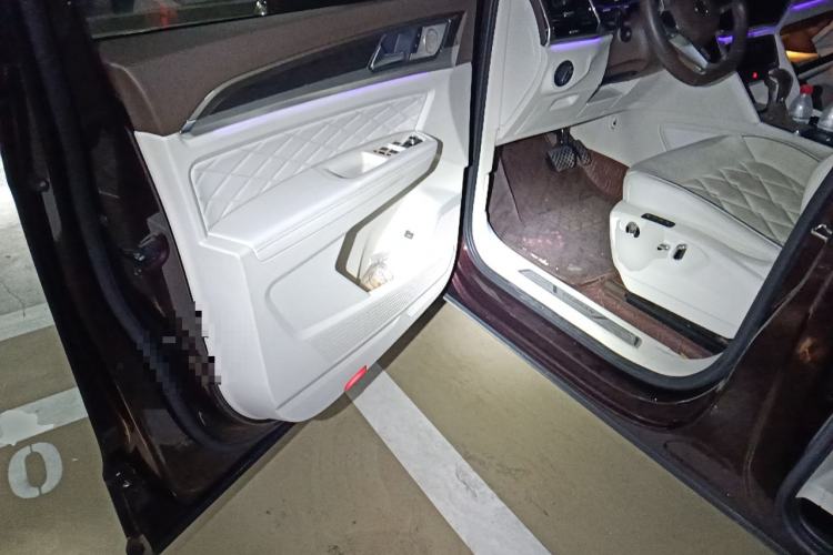 Used Volkswagen Viloran 2020 380TSI Prestige Edition
