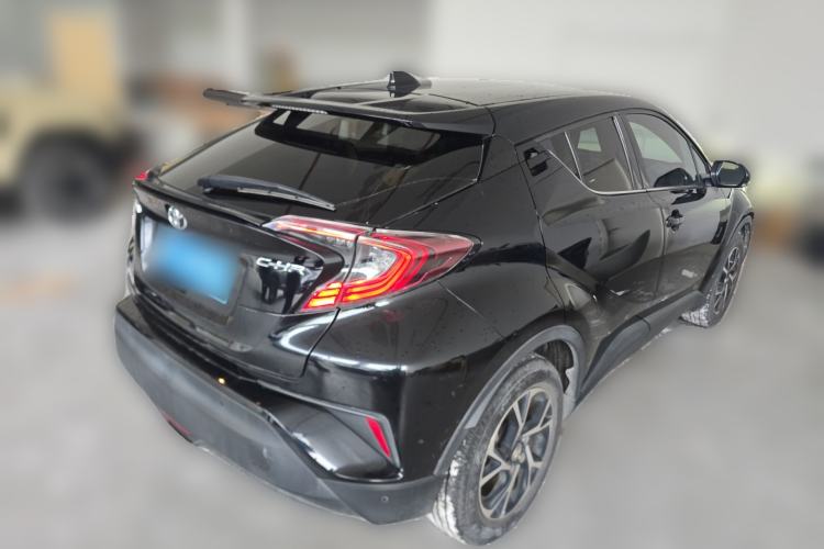 Used Toyota C-HR 2018 2.0L Luxury Sunroof Version China VI Standard Rear Right 45 Deg