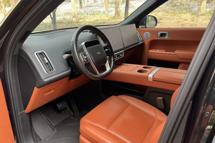 Used Li Auto L8 2023 Max model
