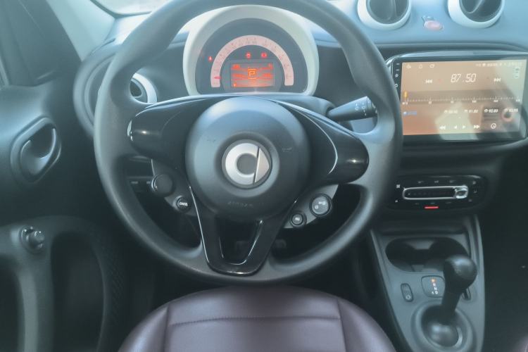 Used smart forfour 2018 1.0L 52 kW Dynamic Edition