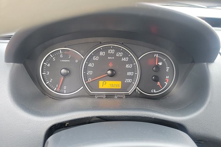 Used Suzuki Swift 2016 1.5L Automatic Fashionable Coolplay Edition
