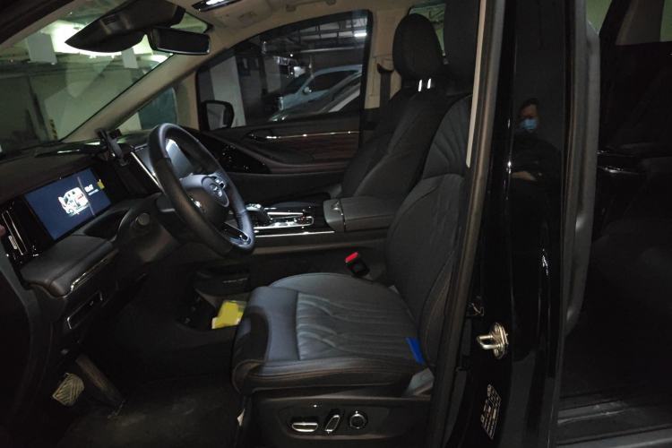 Used GAC Trumpchi M8 2024 Master Series 400T Ultimate Edition Left Front Seat