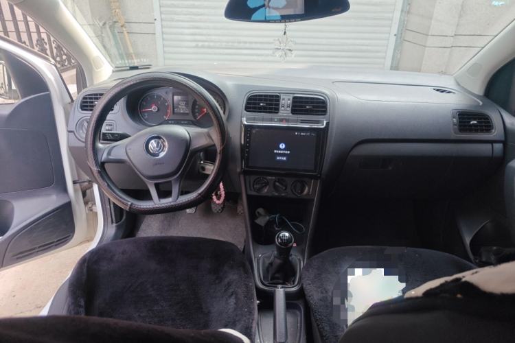 Used Volkswagen Polo 2016 1.4L Manual Fashion Model