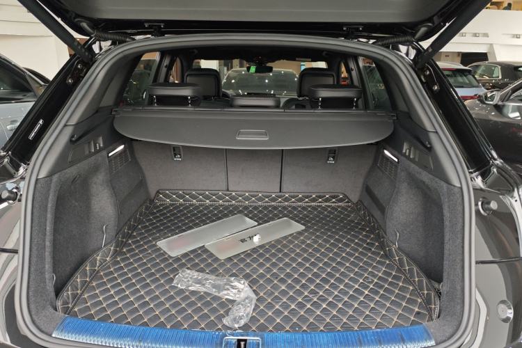 Used Audi Q5L 2024 45 TFSI Luxury Dynamic Model Trunk