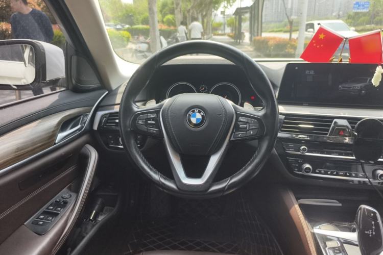 Used BMW 5 Series 2018 530Li Luxury Edition Premium Package Steering Wheel