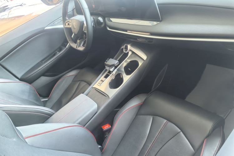 Used MG 7 2025 1.5T 300 DCT Luxury Edition Interior 6