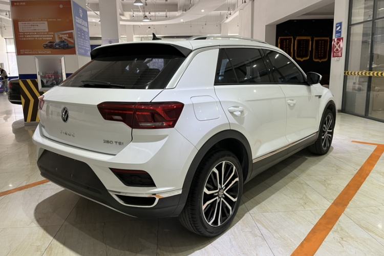 Used Volkswagen T-ROC 2022 280TSI DSG Two-Wheel Drive Comfort PLUS
