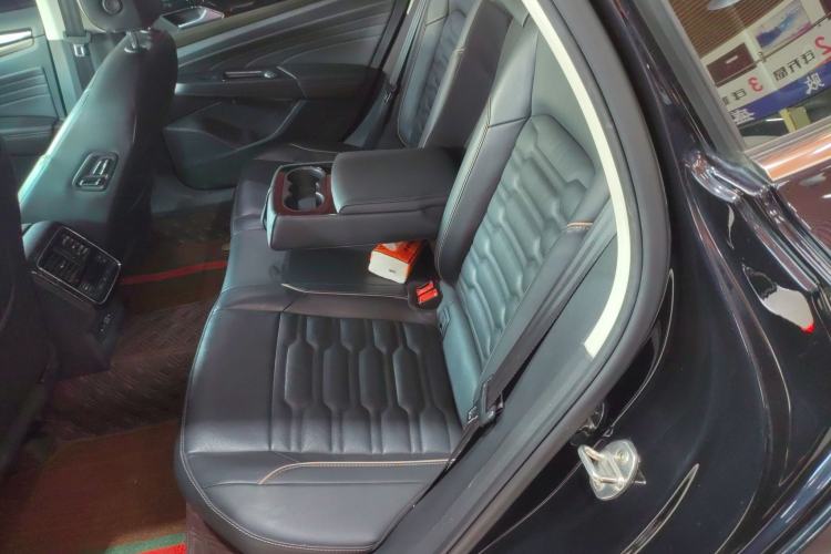 Used Volkswagen Passat 2020 Facelift 330TSI Elite Edition China VI Standard
