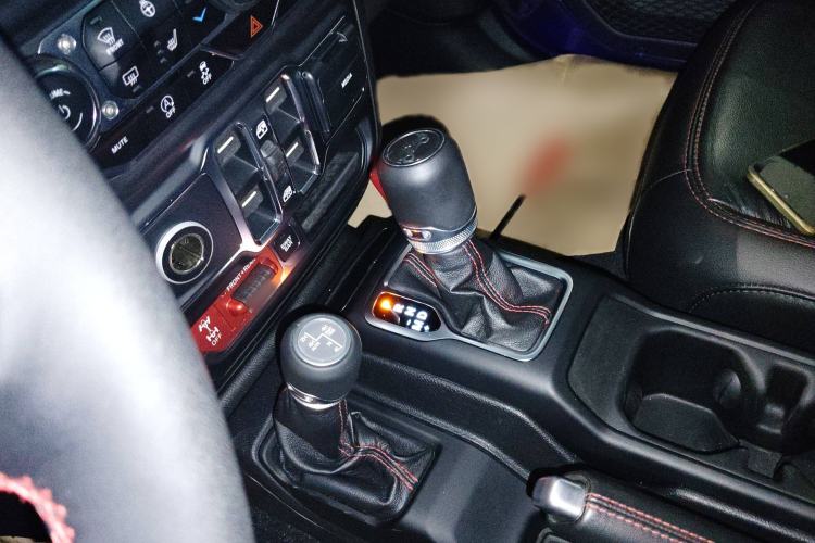 Used Jeep Wrangler 2019 2.0T Rubicon Four-Door Version China VI Emission Standard