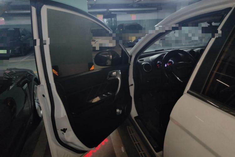 Used Haval H6 2017 Classic Edition 1.5T Manual Two-Wheel Drive Elite Model Driver Seat