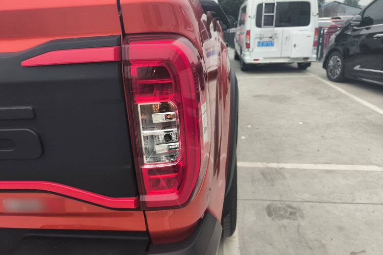 Used SAIC MAXUS Xingji 2023 Starry H 2.0T Automatic Diesel Dual-Turbo All-Wheel Drive Luxury Edition Standard Wheelbase