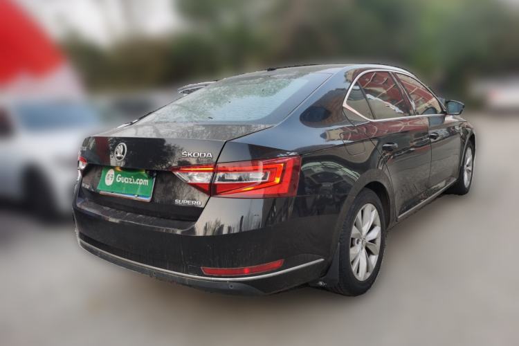 Used Skoda Superb 2016 TSI330 DSG Innovation Edition
