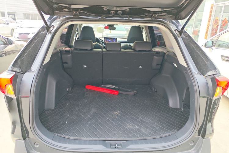 Used Toyota RAV4 2023 2.0L CVT Two-Wheel Drive Fashion Plus Edition