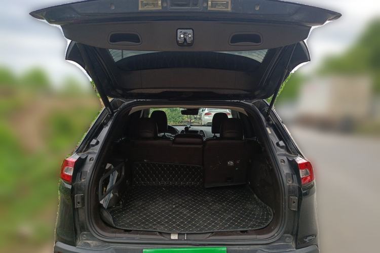 Used Jeep Cherokee 2014 2.4L Luxury Edition
